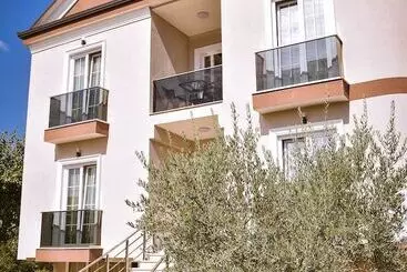 Hotelli Airport Garden