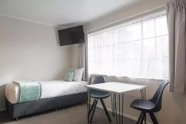 Hotel Bk's Pohutukawa Lodge