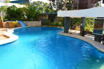 Отель Oceans Two Resort