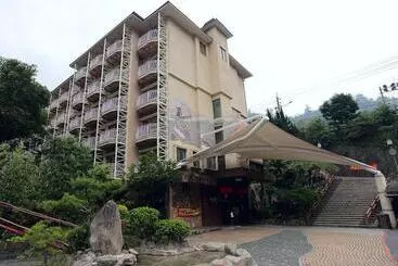 هتل Ku Kuan Hotspring