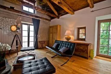 Bed and Breakfast Case Di Sotto, House & Breakfast