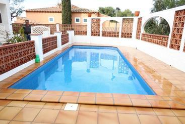 Bed and Breakfast Neko 2