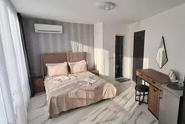 Pensione Guesthouse Odesos