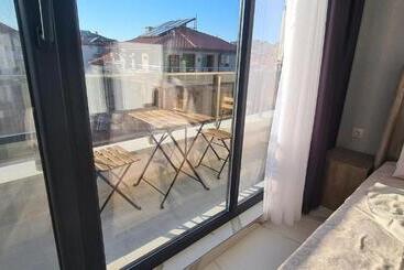 Pensió Guesthouse Odesos