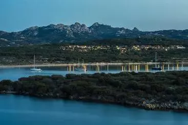 Huoneistohotelli Residence Cala Petralana