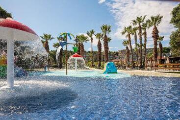 Отель Kresten Palace