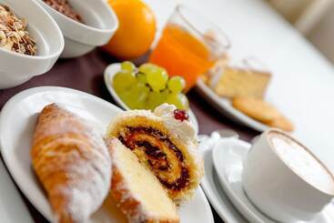 Maritalia Hotel Club Village   All Inclusive