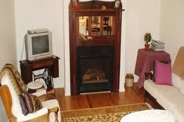 ホテル Albury Cottages