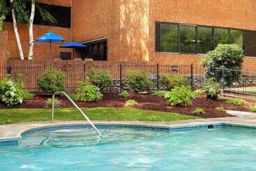 فندق Boston Marriott Burlington