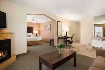 호텔 Ramada Golden