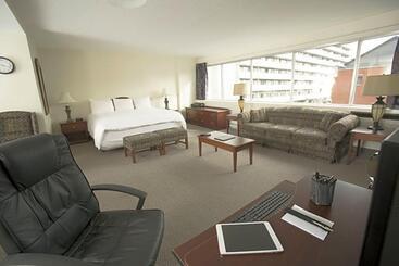 Отель The Business Inn