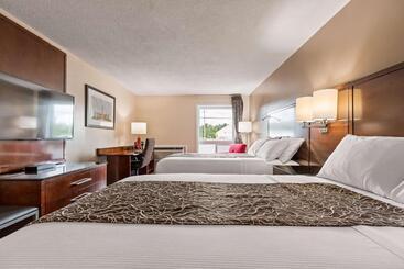Surestay Hotel By Best Western Kemptville