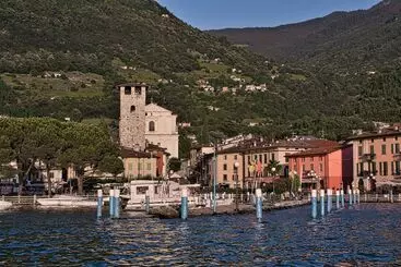 Aamiaismajoitus (B&B) Tramonti E Lago