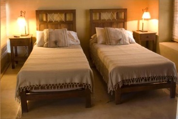 هتل Aguacanto Cabañas