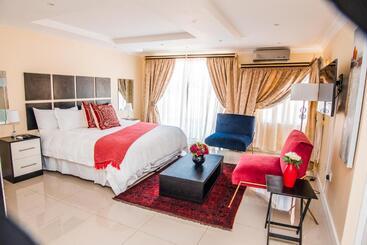 膳宿费 Royal Hills Lodge And Spa