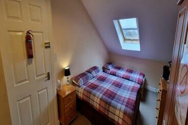 ペンション Town House B & B