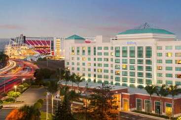 فندق Hilton Santa Clara