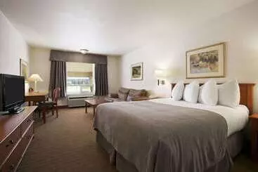 汽车旅馆  Super 8 By Wyndham Slave Lake Ab