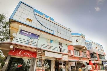 Hotel Flagship 46123 Seven Days And Restaurants