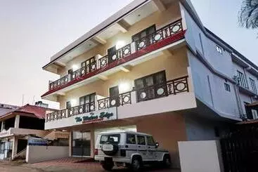 Itsy Hotels The Waters Edge Beach Resort