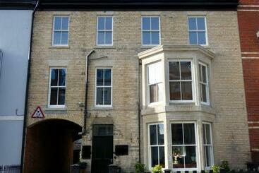 بنسيون Hudsons