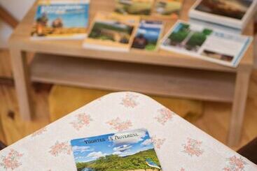 Pensione Yourtissimo   La Maison Rouge