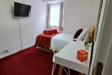 Pensione Holly Cottages