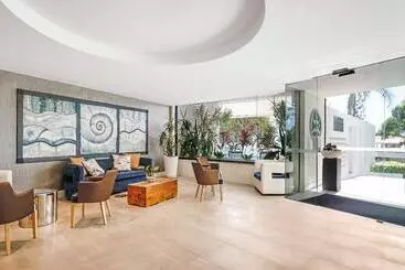 ホテル Mantra Coolangatta Beach