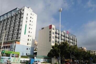 Echarm Hotel Nanning Qingxiu Mountain