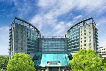 호텔 Ramada Plaza Shanghai Pudong Airport   A Journey Starts At The Pvg Airport