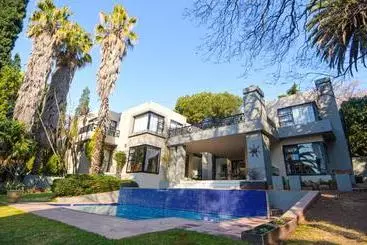 Pension 112 On Kloof Guesthouse