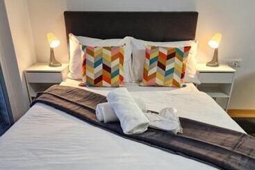 هتل آپارتمان Bed & Breakfast Rezidenca Pipanova