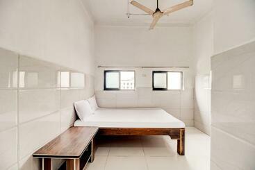 Hotel Spot On 47942 Sargam Lodging And Boarding