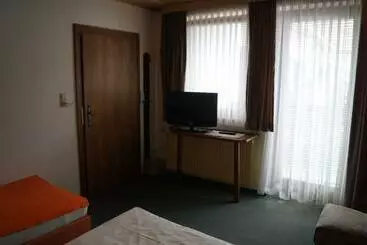 Pension Gasthof Zum Hirschen