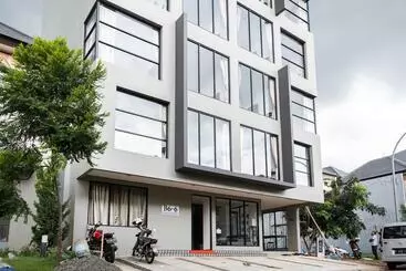 Pensão Reddoorz Plus Near Ice Bsd 2