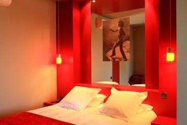 בית מלון כפרי Hôtel Auberge La Fenière Les Collectionneurs