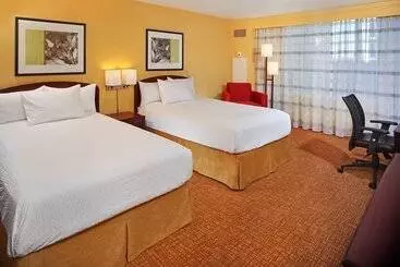 هتل Courtyard By Marriott Baltimore Downtown/inner Harbor