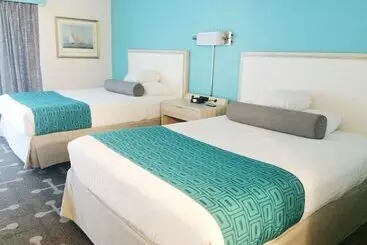 هتل Howard Johnson By Wyndham Mystic