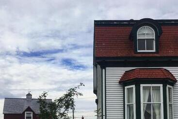 Pensione Russelltown Inn