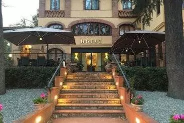 فندق Villa Ambrosina