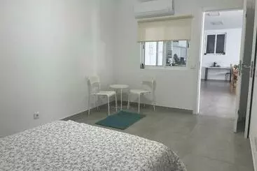 Pensione Hostel Prximo A Praia P Surf Na Caparica