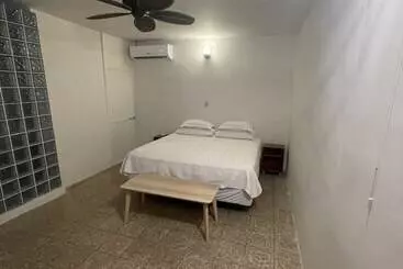 پانسیون The Emerald Pr