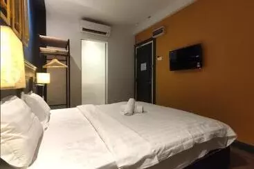 Sovotel Boutique Hotel Usj 9