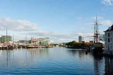 Aamiaismajoitus (B&B) Artis Plantage Apartment