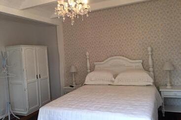 בית מלון כפרי Chalé Boutique Blumenhof