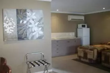 Motel Cosmos Country Motor Inn