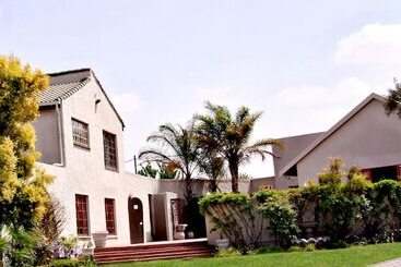 پانسیون Ilanga Estate