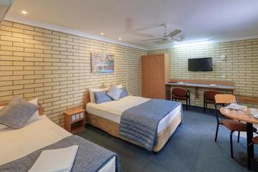 汽车旅馆 Riverland Motor Inn