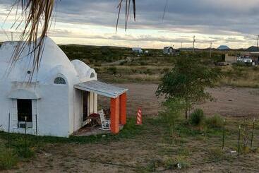 بنسيون La Loma Del Chivo Llc Stone Cottage Alternative Building