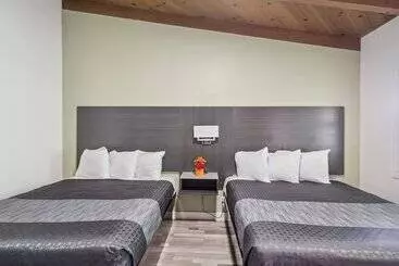 Отель Discovery Inn Monterey Bay